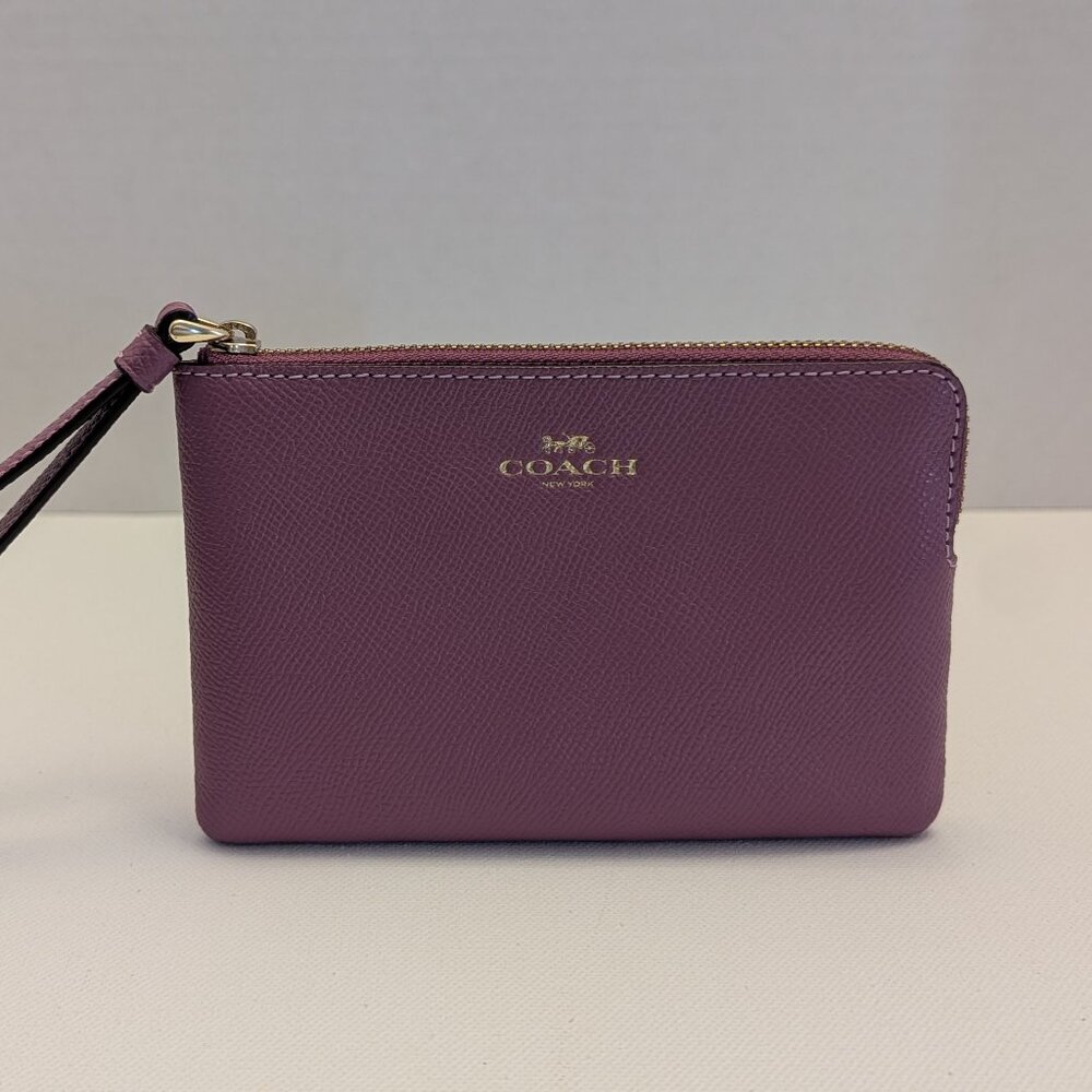 LIKE NEW Coach Corner Zip Wristlet – Dusty Rose | Gold Hardware